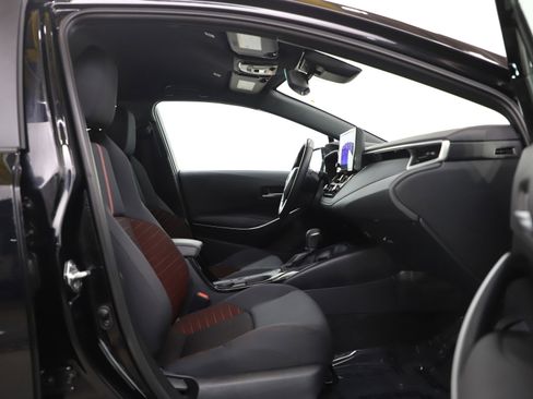 Used 2023 Toyota Corolla SE image 11