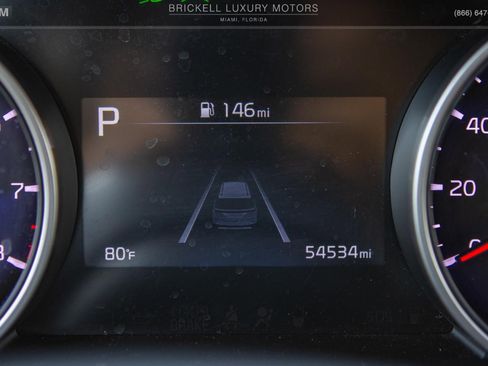 Used 2022 Kia Carnival LX image 29