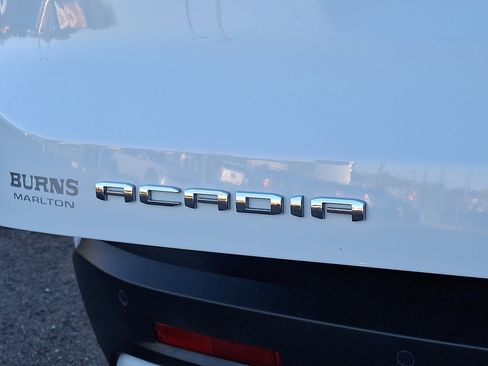 Certified 2023 GMC Acadia SLE w/ Driver Convenience Package image 30