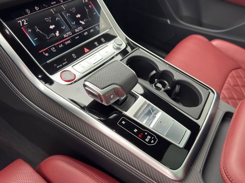 Used 2025 Audi SQ7 Prestige w/ Prestige Package AWD/4WD image 11