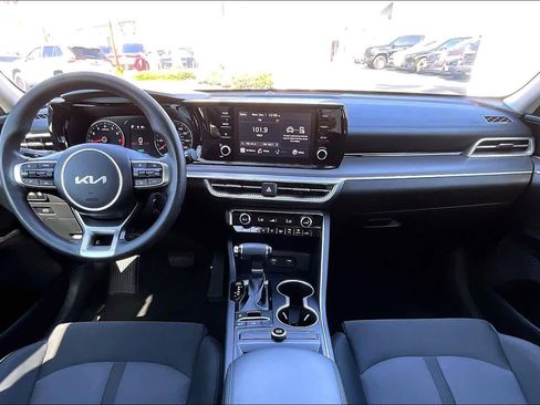 Used 2022 Kia K5 LX image 14