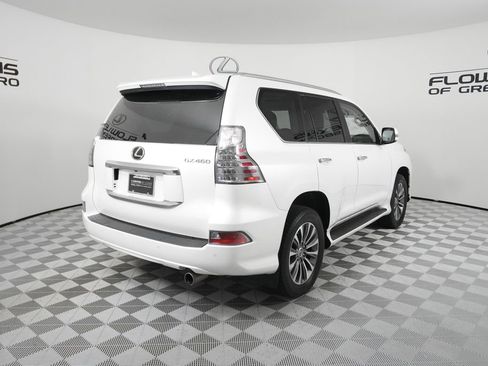 Certified 2023 Lexus GX 460 Luxury w/ Accessory Package AWD/4WD image 7