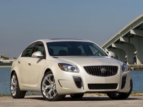 Used 2013 Buick Regal GS image 1