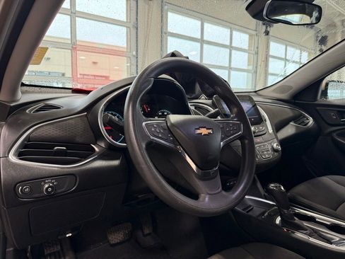 Used 2022 Chevrolet Malibu LT FWD image 10