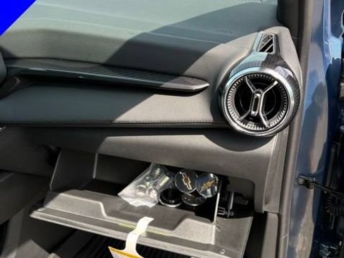 New 2026 Chevrolet Equinox LT w/ Convenience Package II FWD image 30