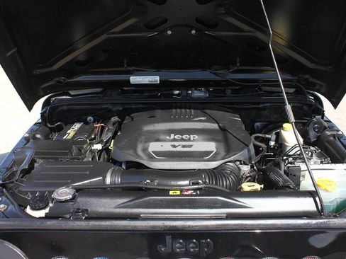 Used 2015 Jeep Wrangler Sport AWD/4WD image 41