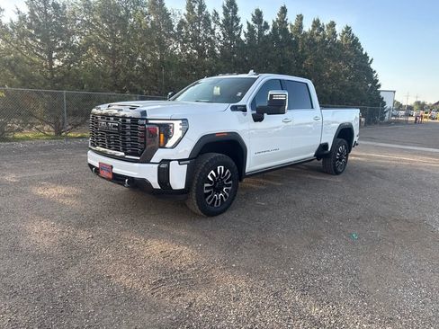 Used 2024 GMC Sierra 2500 Denali Ultimate AWD/4WD image 1