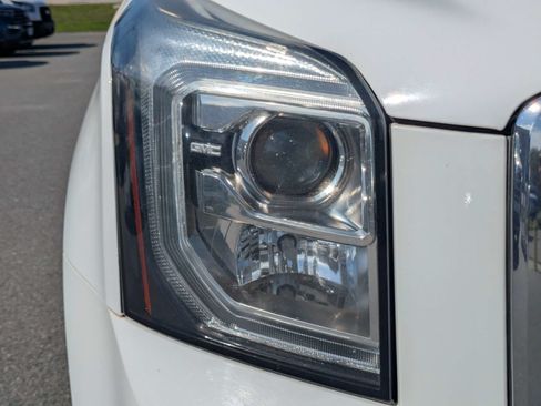 Used 2017 GMC Yukon SLT w/ Open Road Package RWD image 10