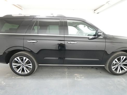 Used 2020 Ford Expedition Limited w/ Equipment Group 302A AWD/4WD image 10