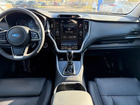 Used 2023 Subaru Outback Limited image 15