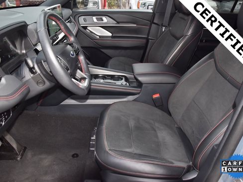 Certified 2025 Ford Explorer ST image 13