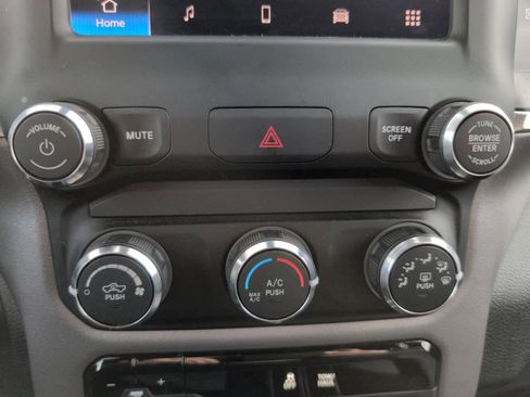 Used 2024 RAM 2500 Big Horn w/ Bed Utility Group image 25