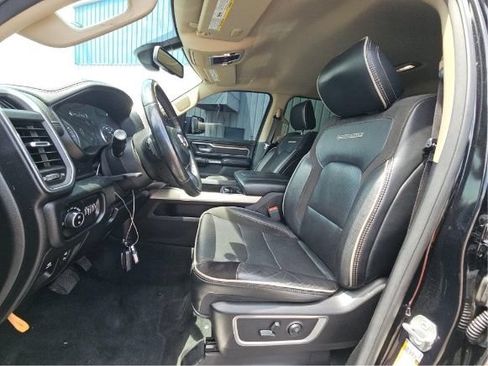 Used 2020 RAM 1500 Laramie AWD/4WD image 4