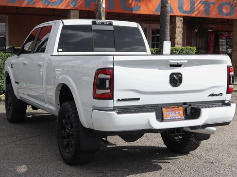 Used 2020 RAM 2500 Laramie w/ Night Edition AWD/4WD image 6