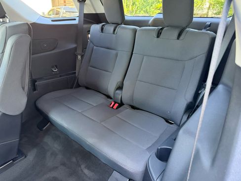 Used 2026 Ford Explorer Active AWD/4WD image 6