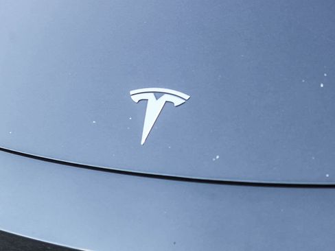 Used 2024 Tesla Model 3 Standard Range image 11