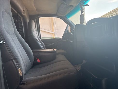 Used 2007 Chevrolet Kodiak C4500 2WD Regular Cab image 14