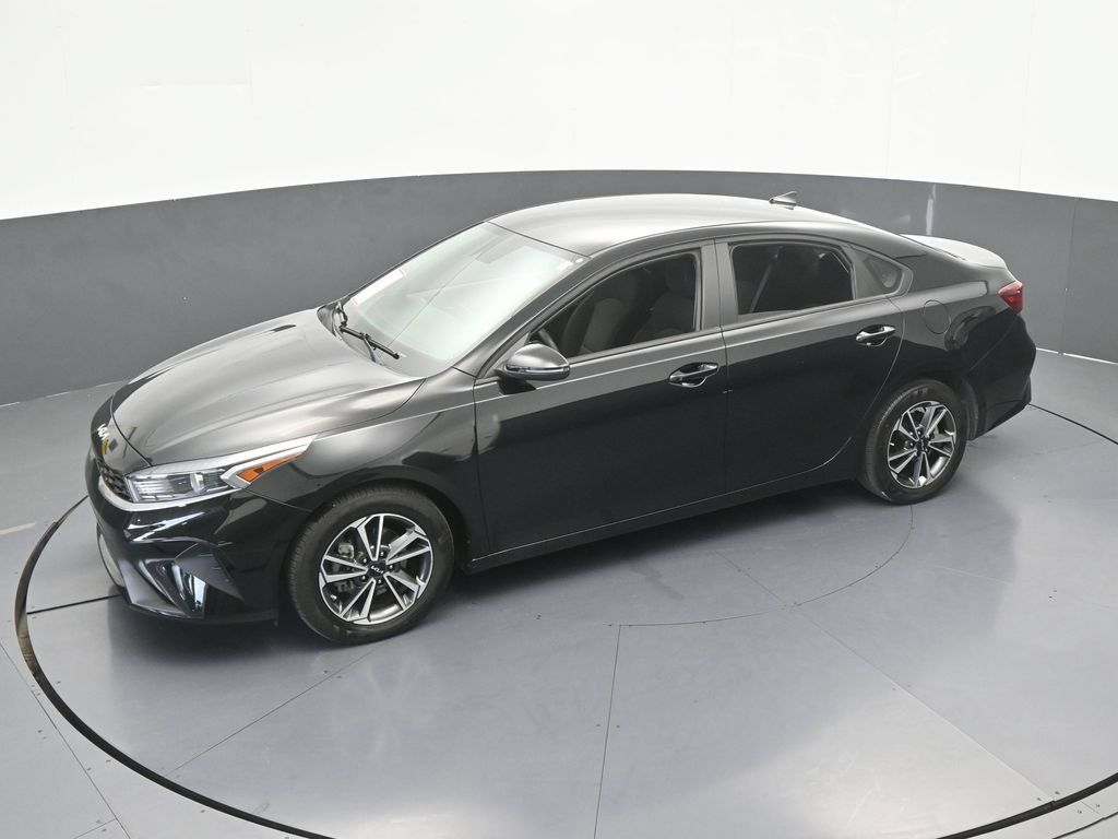 Used 2024 Kia Forte LXS w/ LXS Technology Package FWD image 40