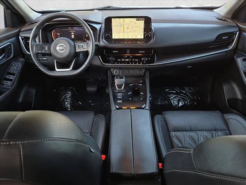 Used 2021 Nissan Rogue Platinum FWD image 18