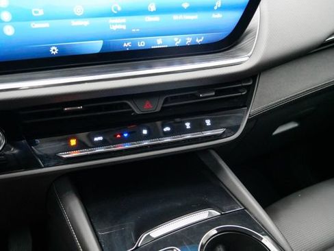 Used 2024 Buick Envision Preferred AWD/4WD image 30