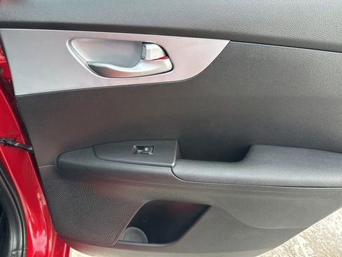 Used 2023 Kia Forte LXS image 37