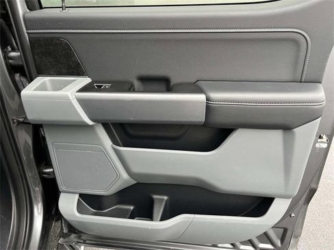 Used 2022 Ford F150 XLT w/ Equipment Group 302A High image 18