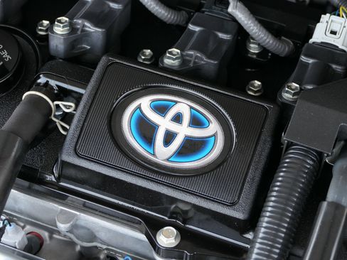 Used 2022 Toyota Corolla LE FWD image 30