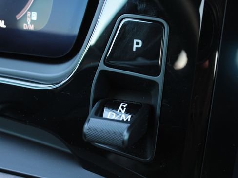 Used 2024 Porsche Cayenne image 21