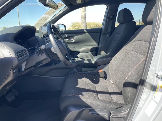 Used 2025 Honda HR-V Sport image 18