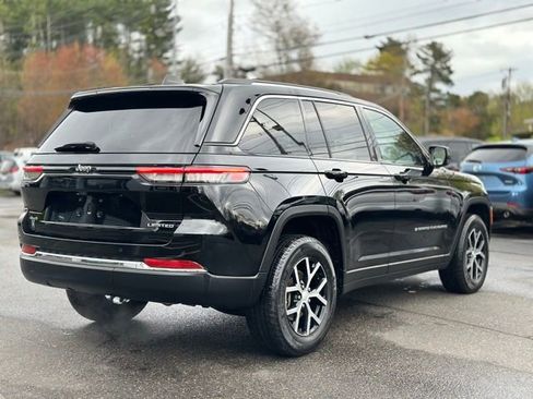 Used 2023 Jeep Grand Cherokee Limited AWD/4WD image 6