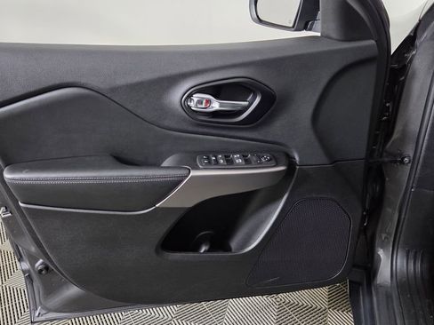 Used 2022 Jeep Cherokee Latitude Lux image 14