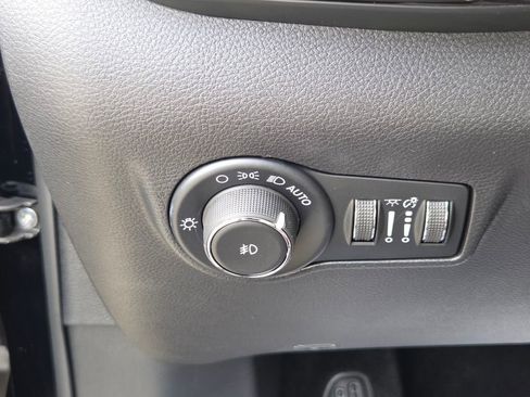 New 2026 Jeep Compass Latitude image 26