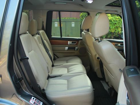 Used 2015 Land Rover LR4 HSE LUX AWD/4WD image 24