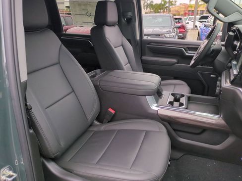 New 2025 Chevrolet Silverado 2500 LTZ w/ LTZ Convenience Package image 28