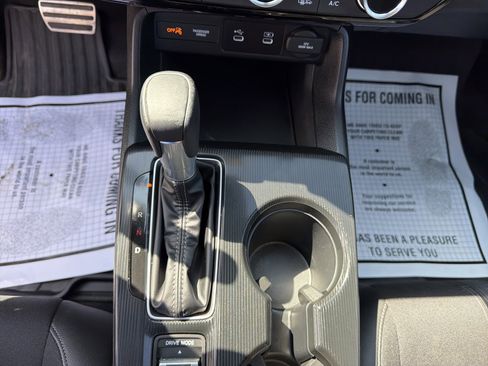 Used 2025 Honda Civic Sport image 25