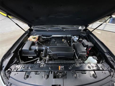 Used 2022 Chevrolet Colorado LT w/ Fleet Safety Package image 24