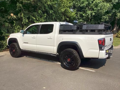 Used 2023 Toyota Tacoma TRD Pro AWD/4WD image 14