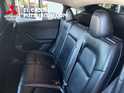 Used 2021 Tesla Model Y Long Range image 16