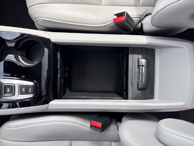 Used 2021 Honda Pilot Touring image 26