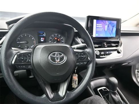 Used 2024 Toyota Corolla LE image 12