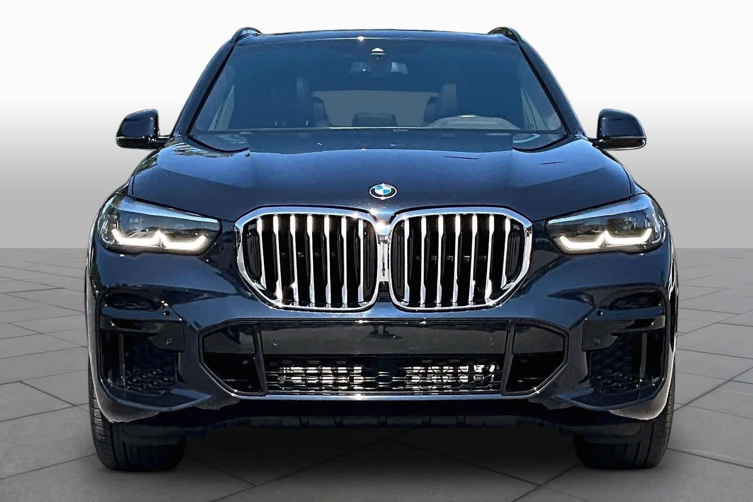 Used 2023 BMW X5 xDrive40i w/ M Sport Package AWD/4WD image 4