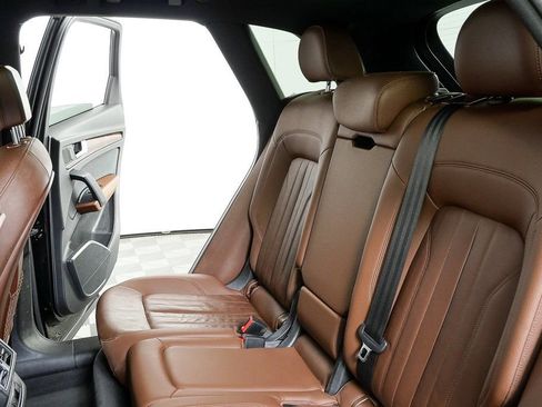 Used 2020 Audi Q5 2.0T Premium w/ Convenience Package image 19