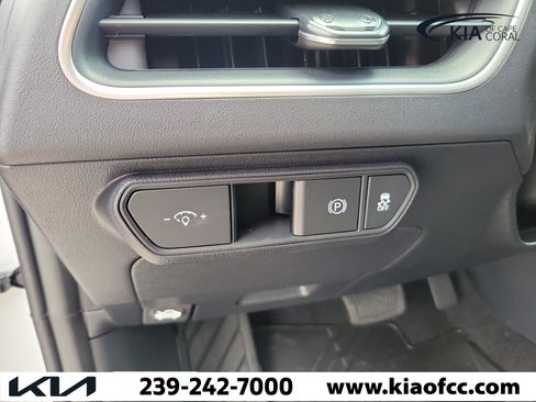 New 2026 Kia K4 FWD image 21