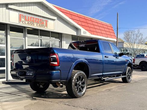 Used 2022 RAM 2500 Laramie w/ Night Edition image 3