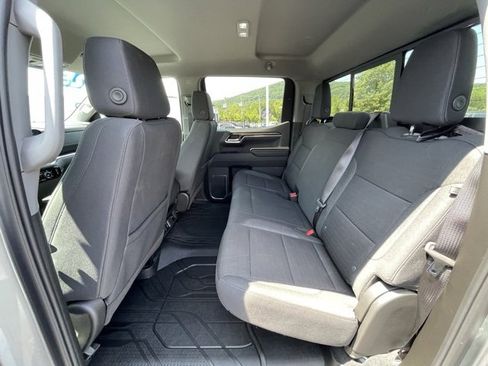 New 2025 Chevrolet Silverado 1500 LT w/ Safety Package image 28