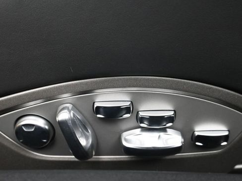 Used 2025 Porsche 718 Cayman image 12