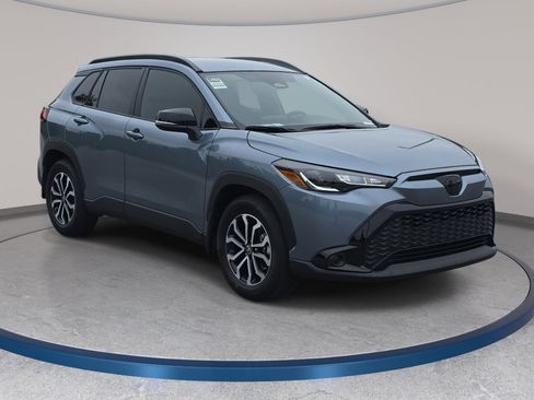 Used 2025 Toyota Corolla Cross AWD Hybrid image 3