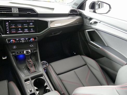 New 2025 Audi Q3 2.0T Premium Plus image 26