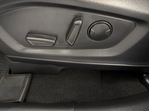 Used 2025 Ford Explorer ST-Line w/ Premium Package image 29