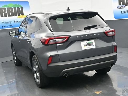 Used 2025 Ford Escape ST-Line image 4